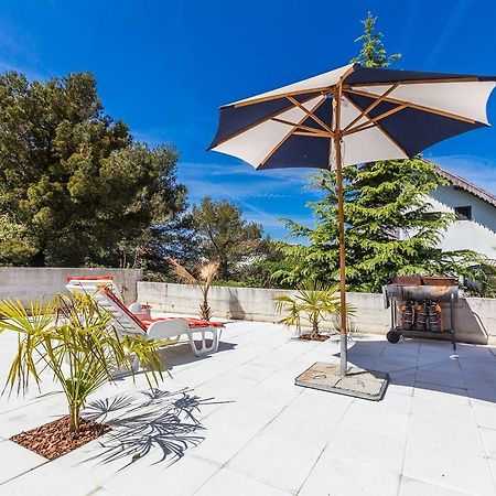 Holliday Home Maxdom Sukošan 外观 照片